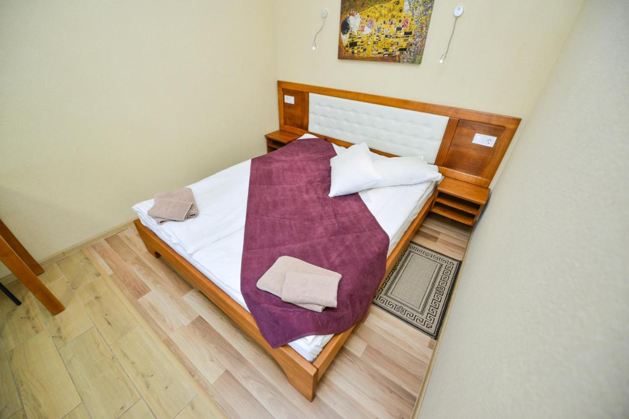 Forest Hotel Polis'ke Exteriör bild