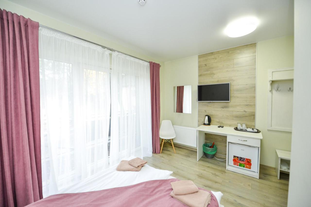 Forest Hotel Polis'ke Exteriör bild