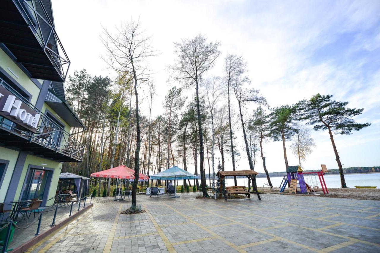 Forest Hotel Polis'ke Exteriör bild