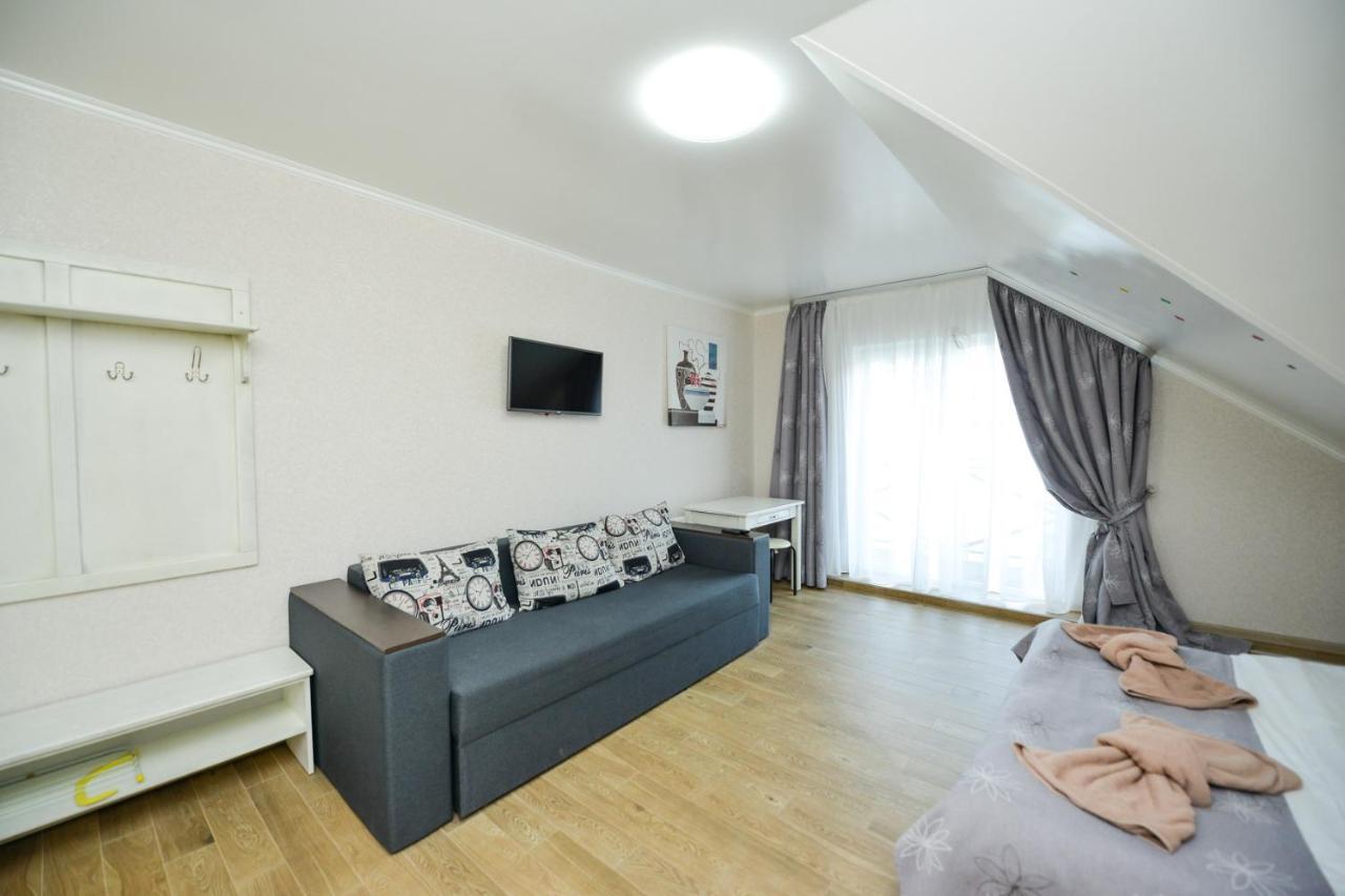 Forest Hotel Polis'ke Exteriör bild